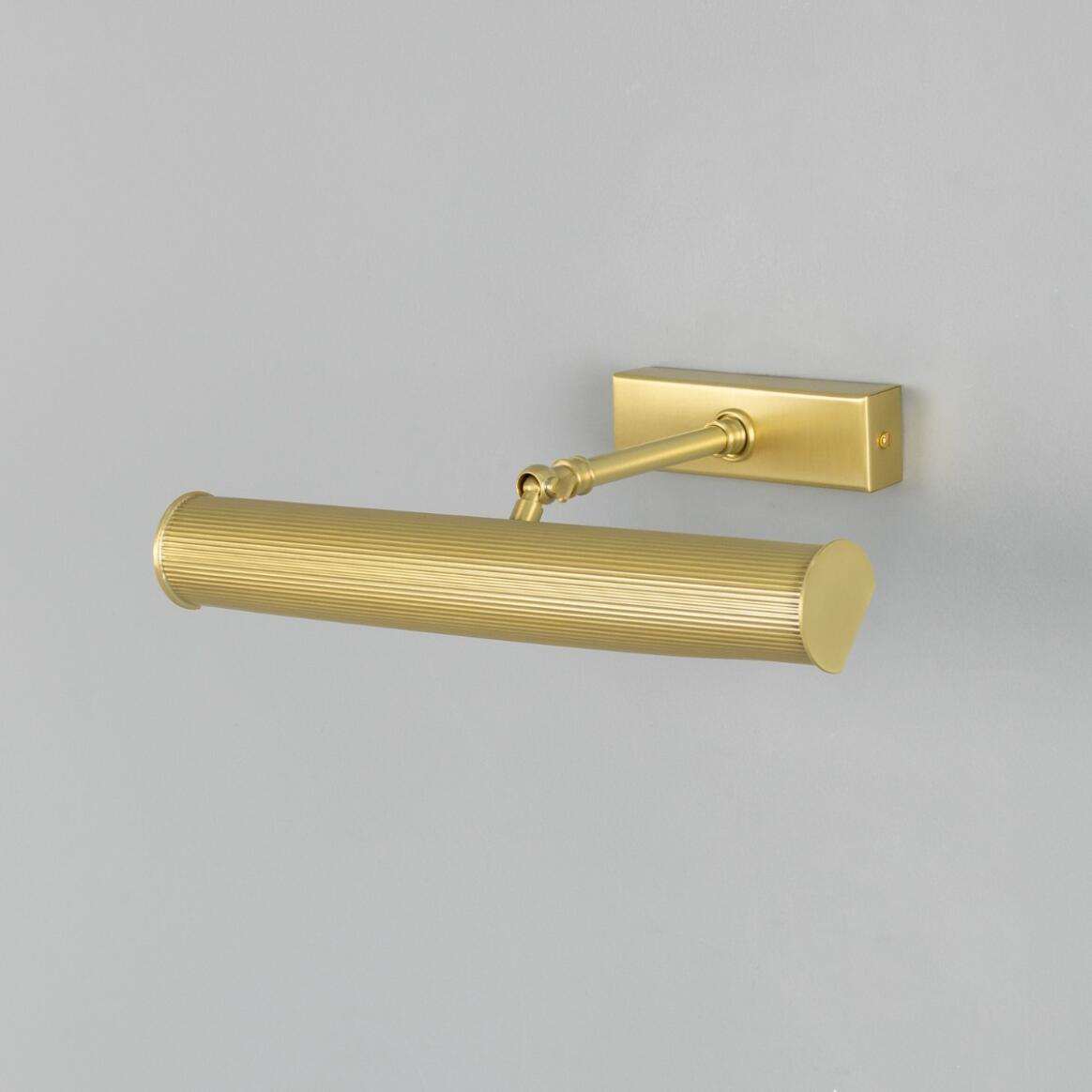 Cambridge Adjustable Reeded Brass Picture Light - Image 10
