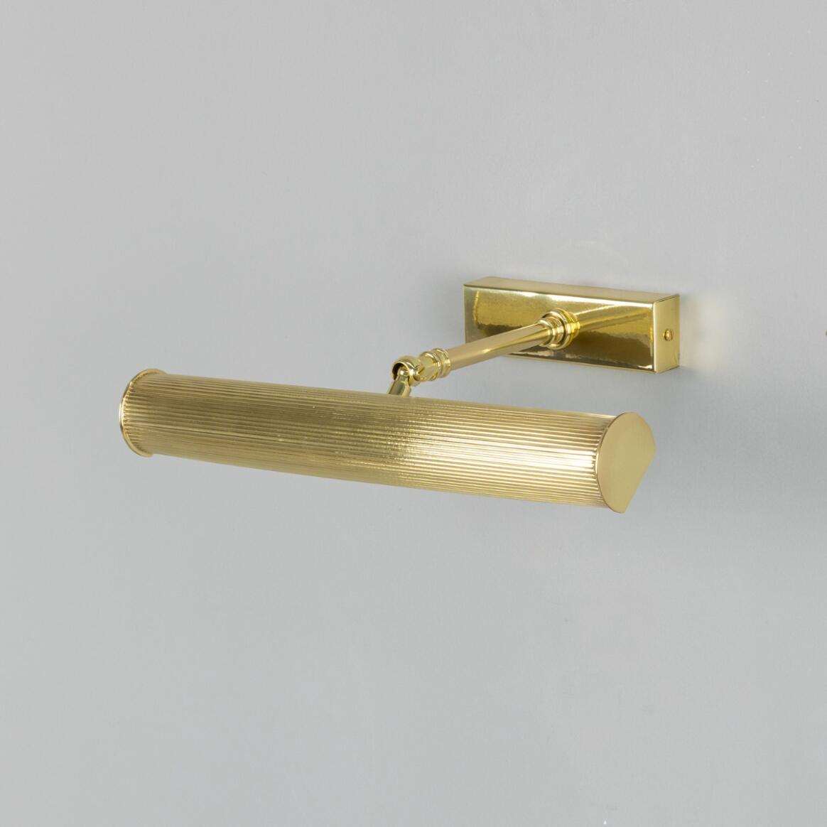 Cambridge Adjustable Reeded Brass Picture Light - Image 8