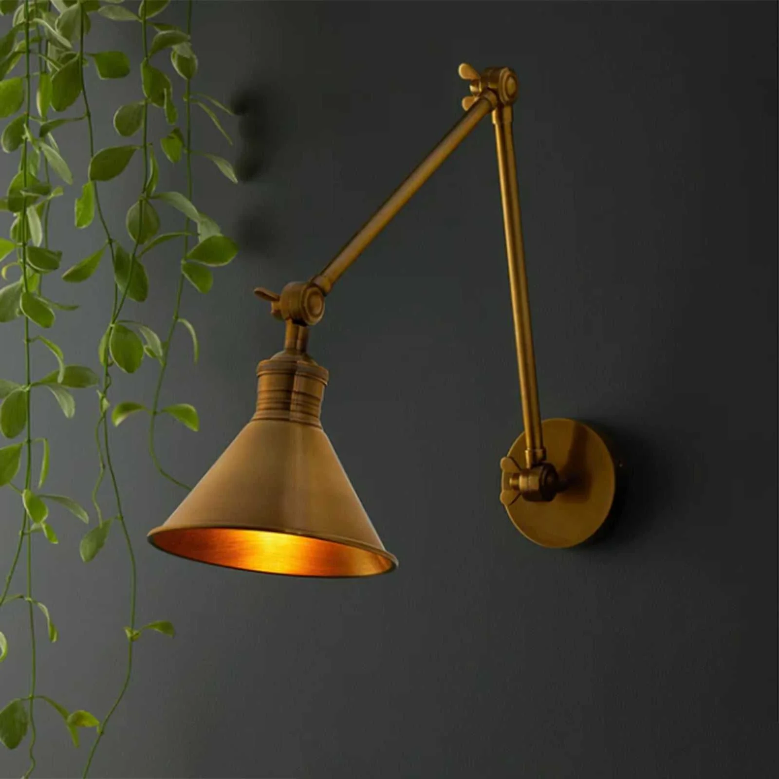 Pooky Stork Wall Light - Image 2