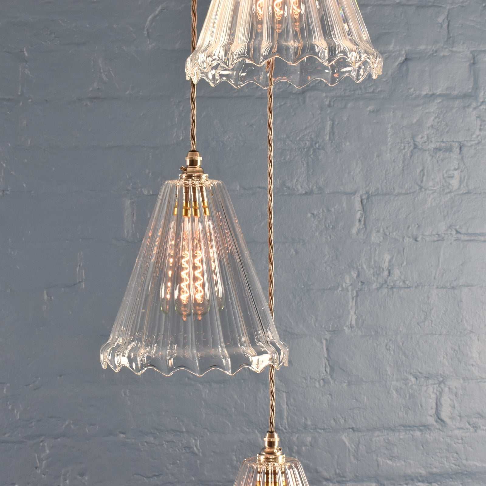 Rye Medium Ribbed Glass Shade Cluster Pendant Light - Image 3