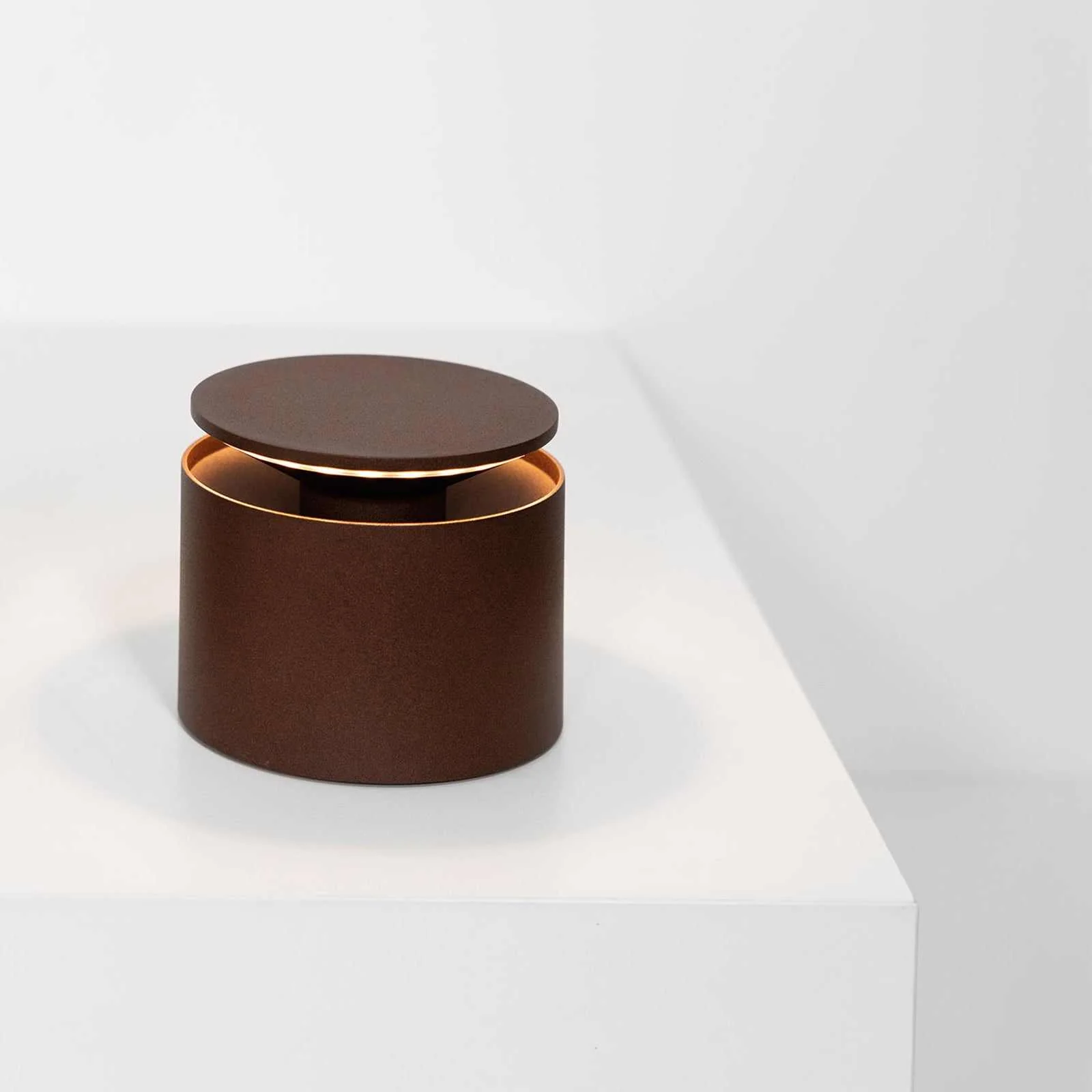 Zafferano Push-up Rechargeable Table Lamp - Image 4
